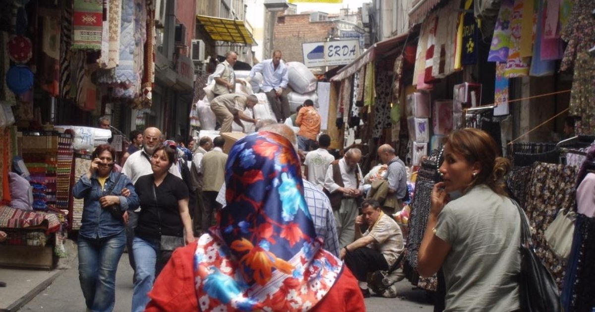 夜のイスティクラル通り（前編）